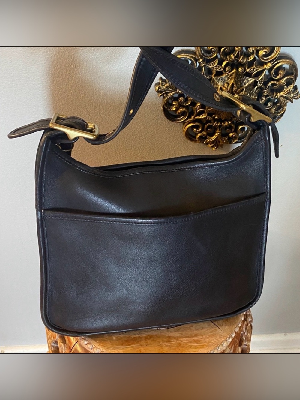 Coach Vintage Black Leather Shoulder Bag Classic beauty 🤩